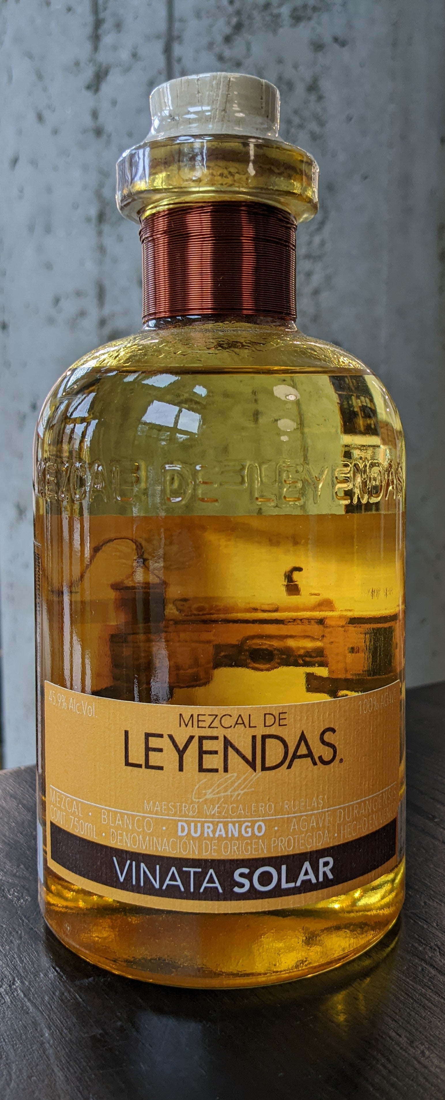 Mezcal de Leyendas "Vinata Solar" Durango